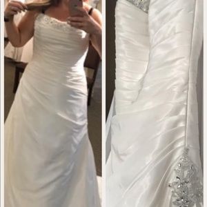 Alfred Angelo Wedding Gown